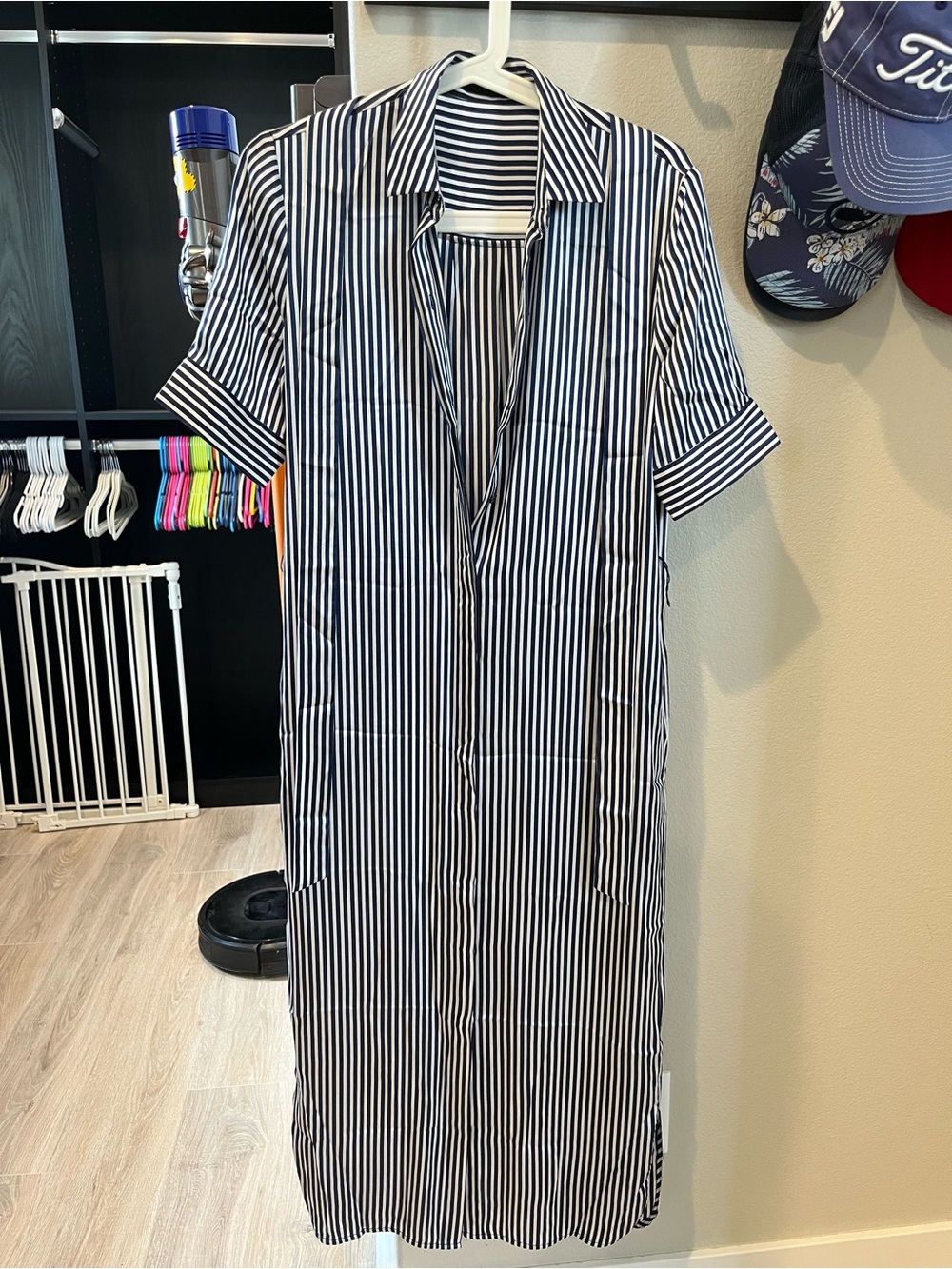 100% silk Aritzia Women's Navy & White Striped Shirt Dress